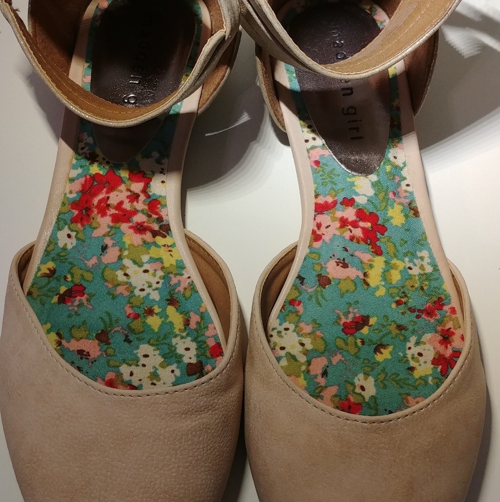 Madden Girl wrap around flats
